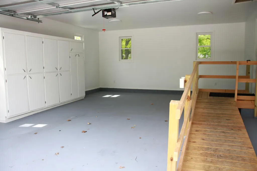 24195 Third Avenue Mattawan Village MI 49071