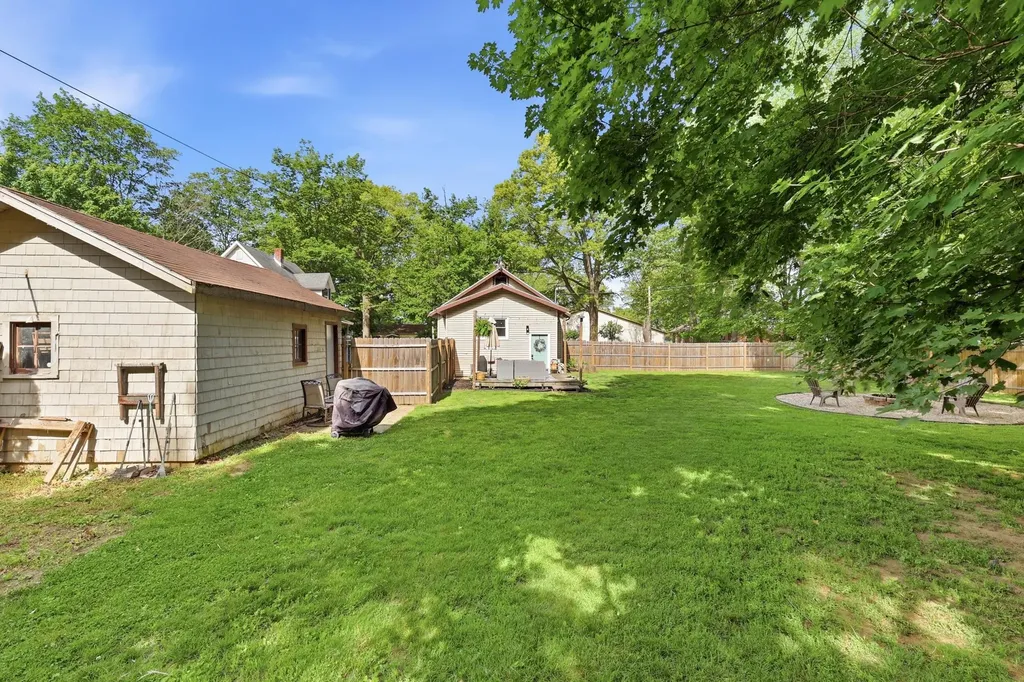 1021 West Street Three Rivers City MI 49093