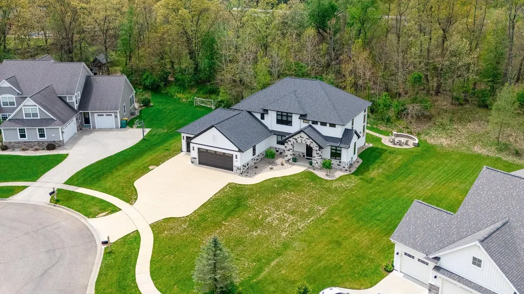 4010 Hollow Wood Drive Portage City MI 49024