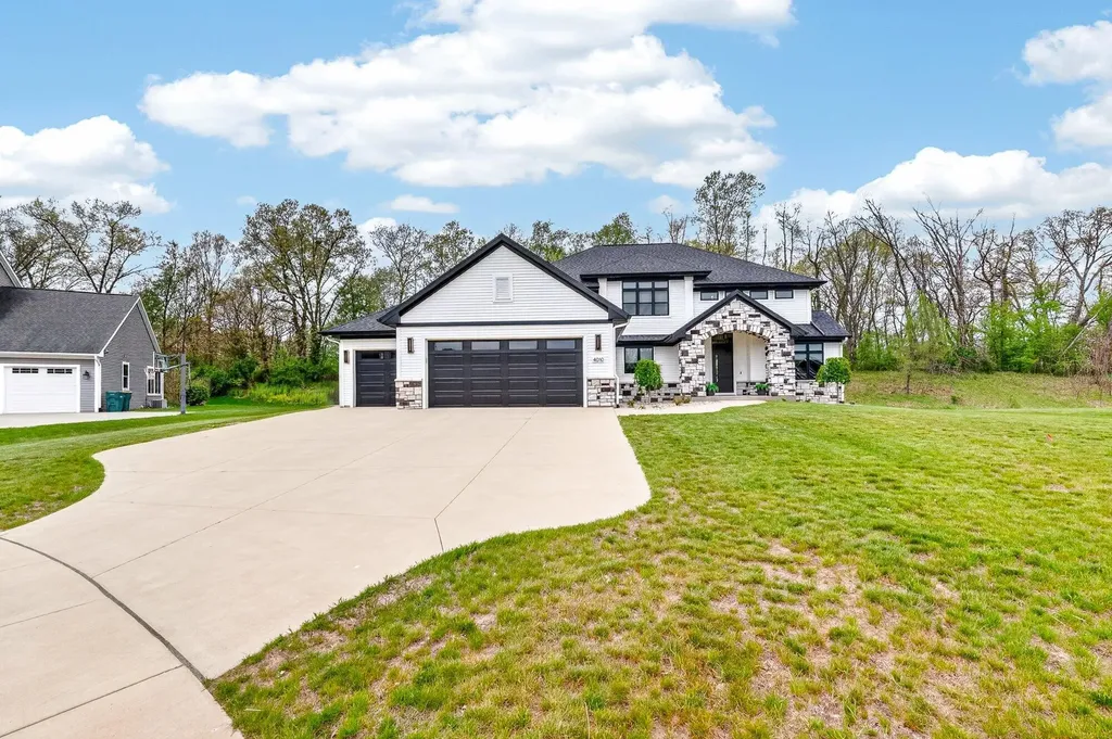 4010 Hollow Wood Drive Portage City MI 49024