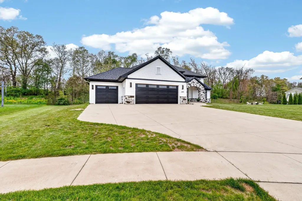 4010 Hollow Wood Drive Portage City MI 49024