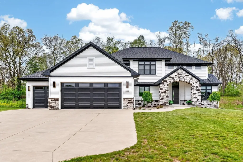 4010 Hollow Wood Drive Portage City MI 49024
