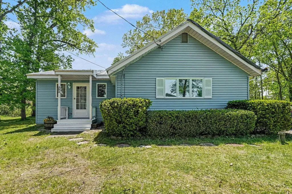 290 Carpenter Drive Bedford Charter Township MI 49017