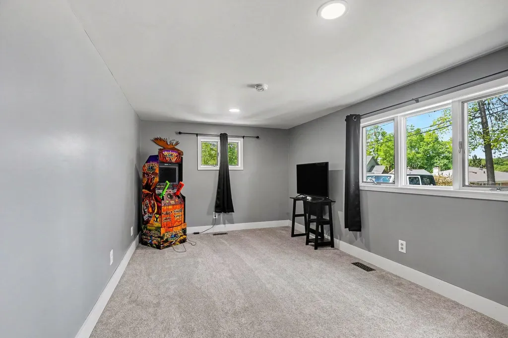 290 Carpenter Drive Bedford Charter Township MI 49017
