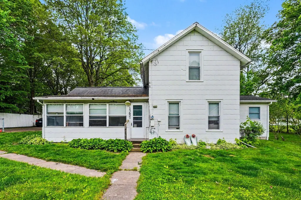 17625 E State Street Vandalia Village MI 49095
