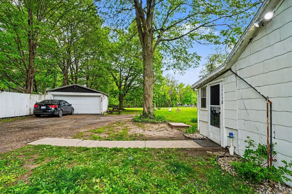 17625 E State Street Vandalia Village MI 49095