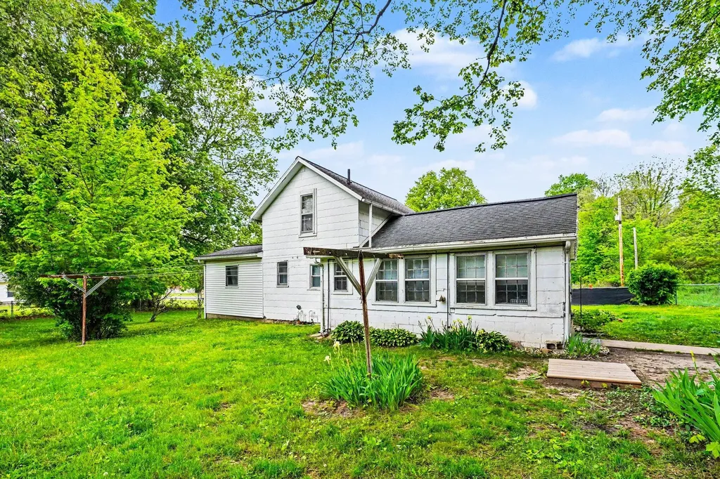 17625 E State Street Vandalia Village MI 49095