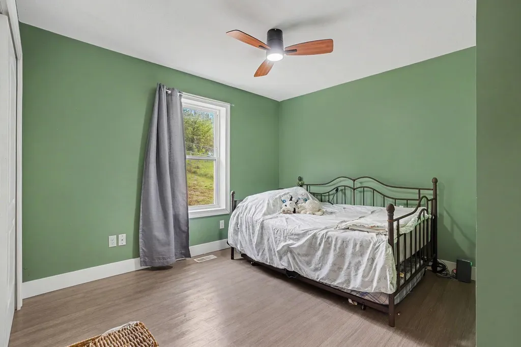 31800 Pine Ridge Circle Antwerp Township MI 49065