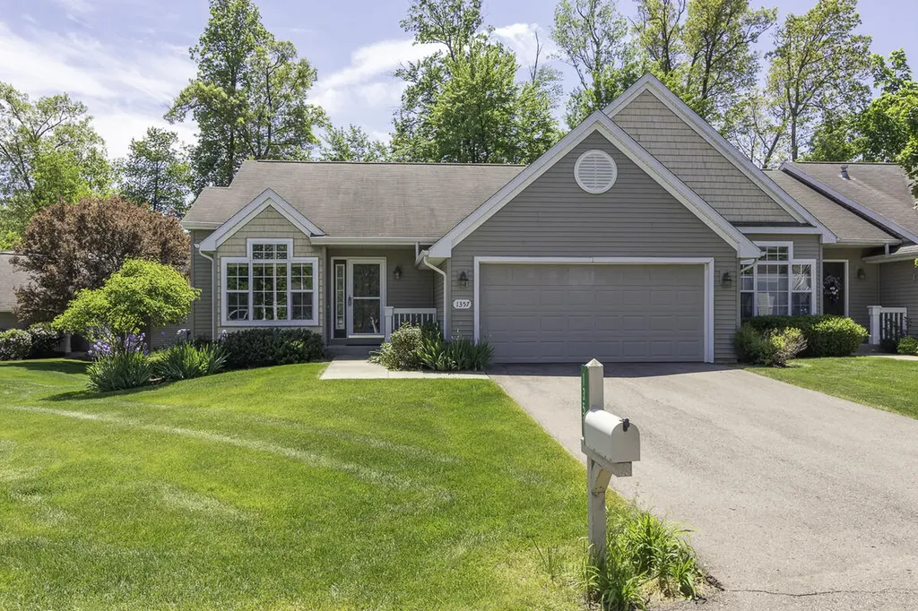 1357 Harrier Ridge Oshtemo Charter Township MI 49009