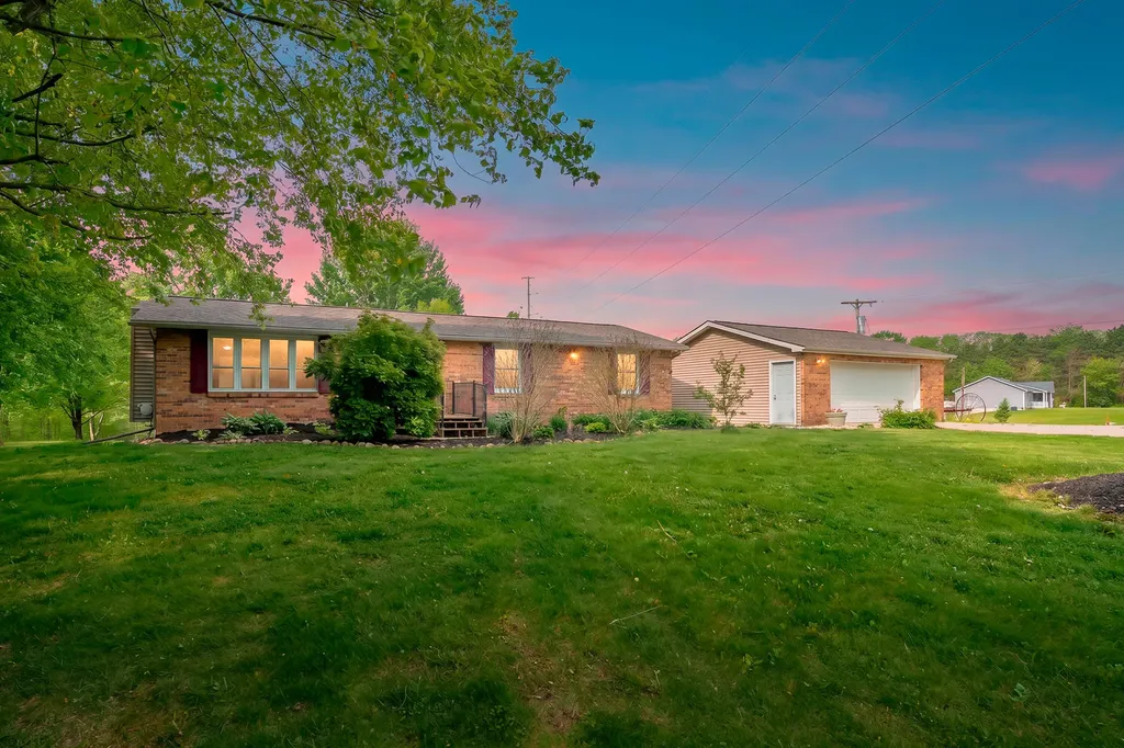 16660 M-89 Ross Township MI 49012