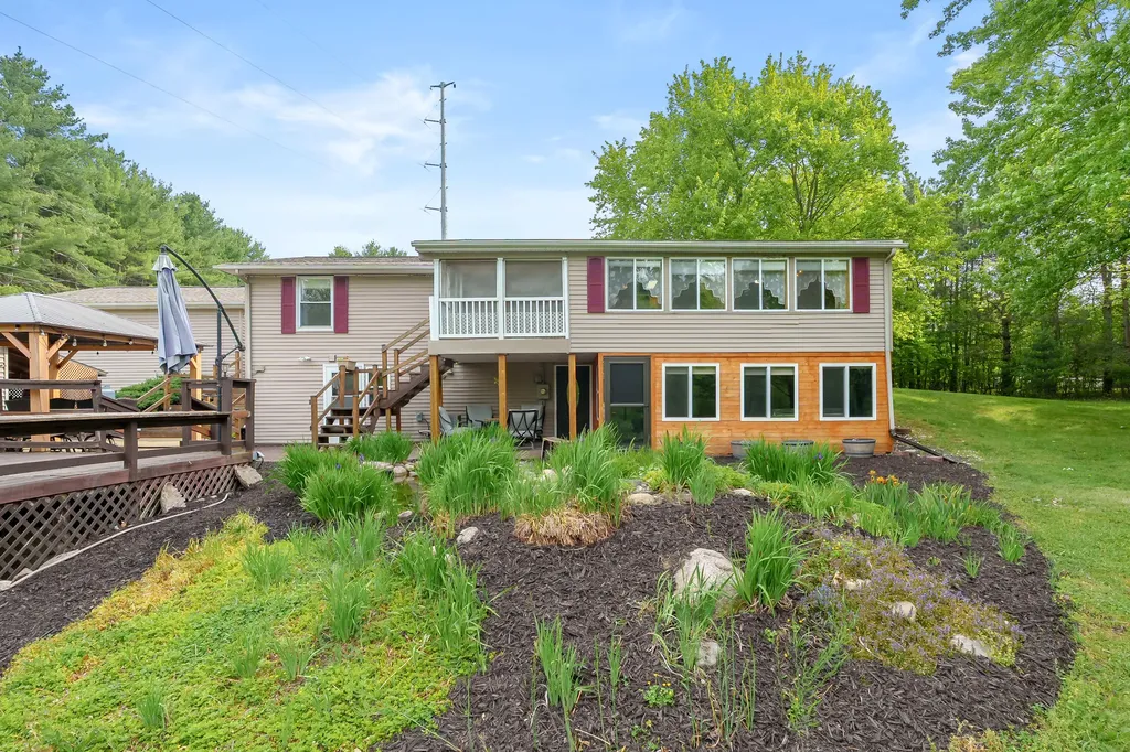 16660 M-89 Ross Township MI 49012