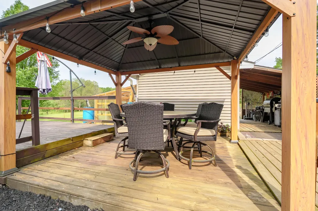 16660 M-89 Ross Township MI 49012