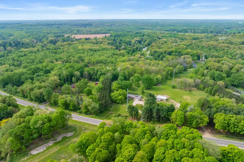 16660 M-89 Ross Township MI 49012