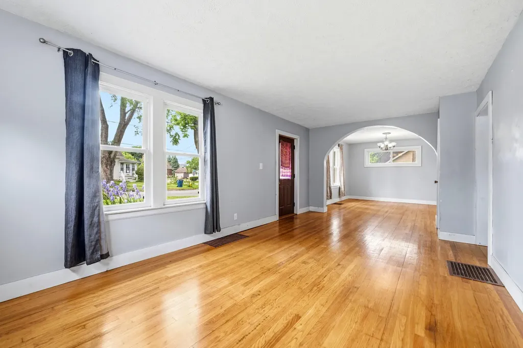 205 Parchmount Avenue Parchment City MI 49004