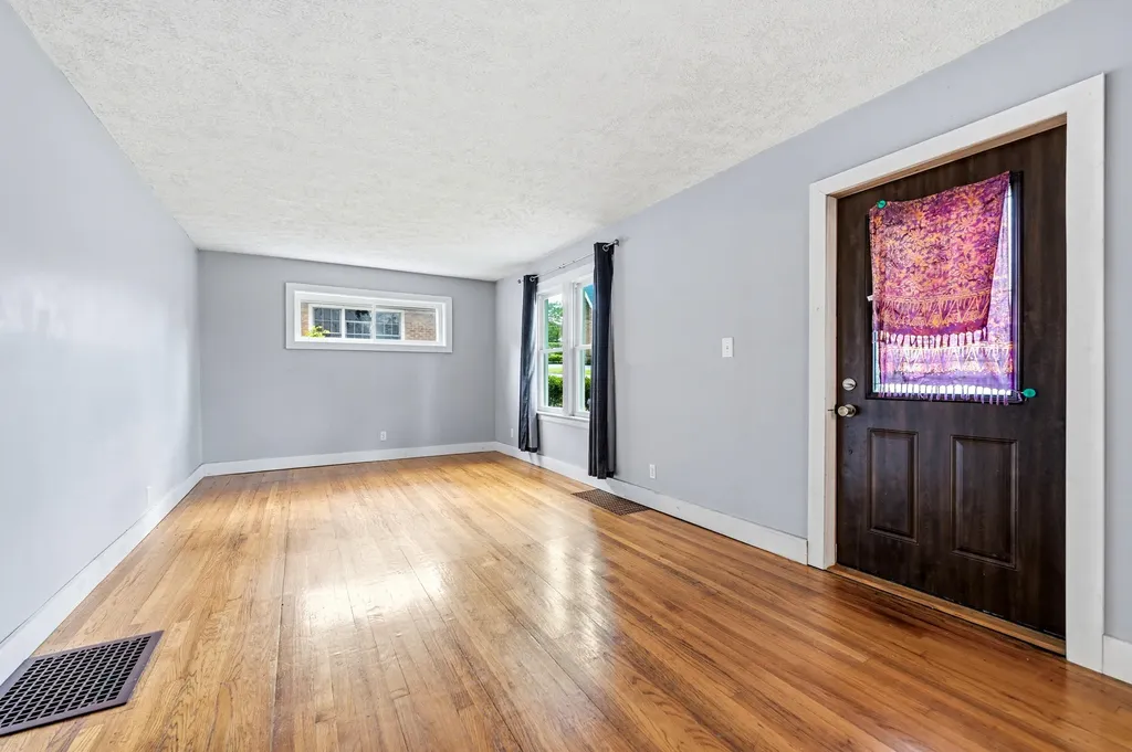 205 Parchmount Avenue Parchment City MI 49004