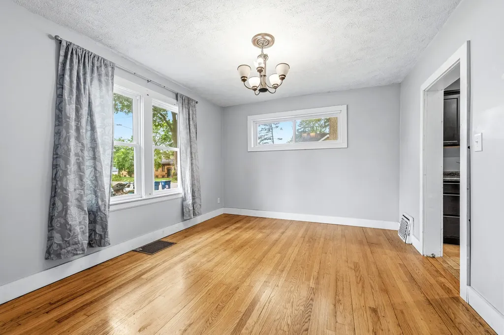 205 Parchmount Avenue Parchment City MI 49004