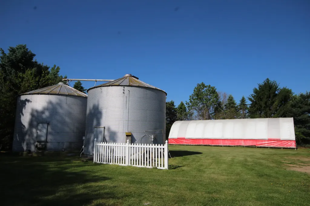 15168 S 37th Street Wakeshma Township MI 49097