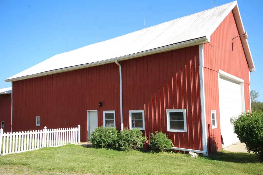15168 S 37th Street Wakeshma Township MI 49097