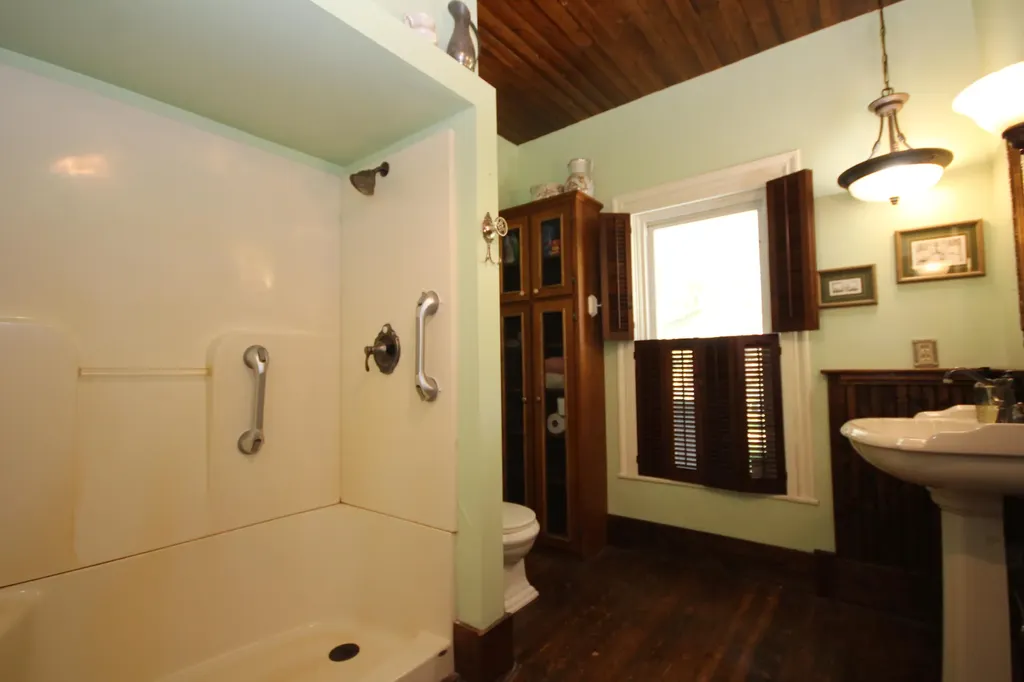 15168 S 37th Street Wakeshma Township MI 49097