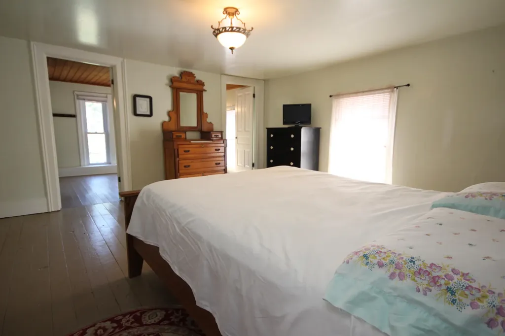 15168 S 37th Street Wakeshma Township MI 49097