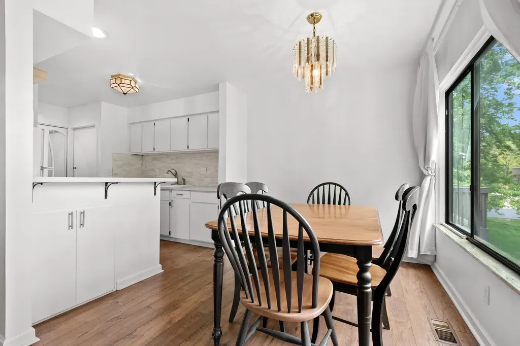 150 Carberry Hill Court Kalamazoo Charter Township MI 49006