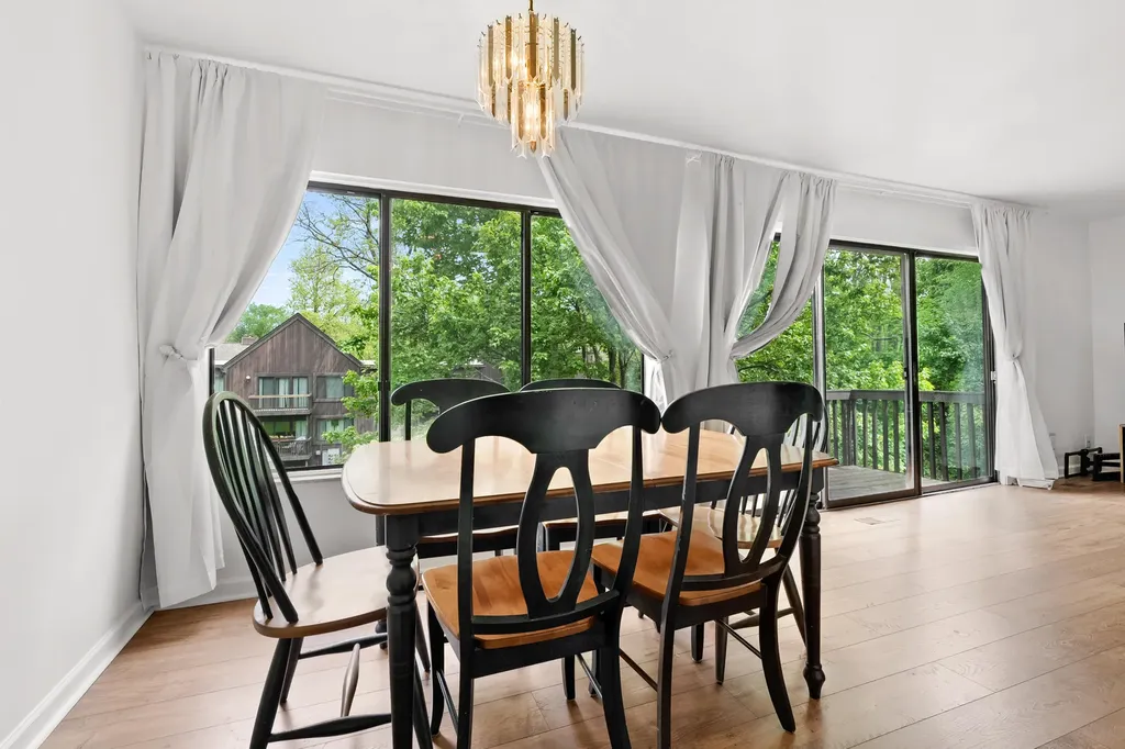 150 Carberry Hill Court Kalamazoo Charter Township MI 49006