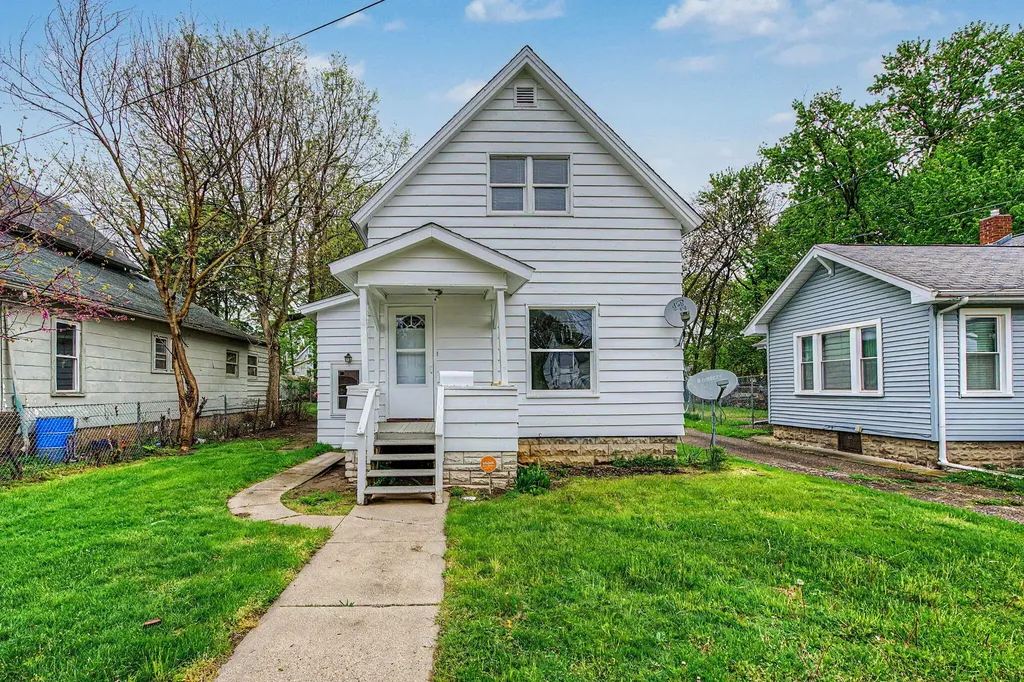160 Goguac Street W Battle Creek City MI 49015