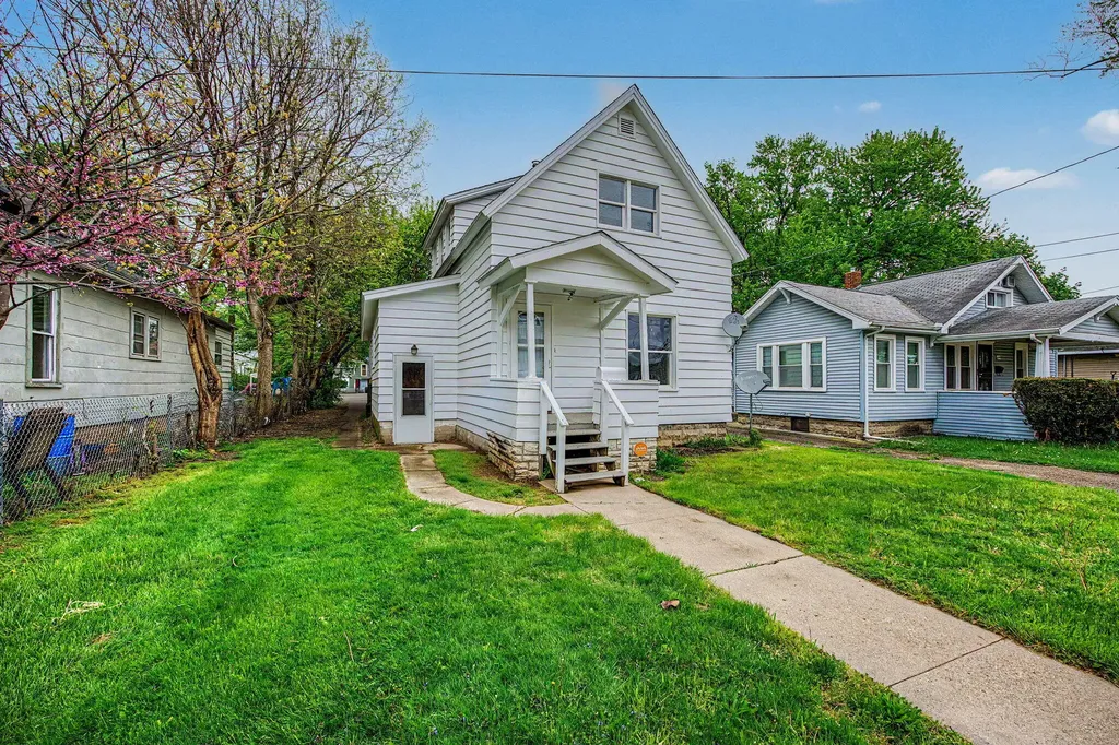 160 Goguac Street W Battle Creek City MI 49015