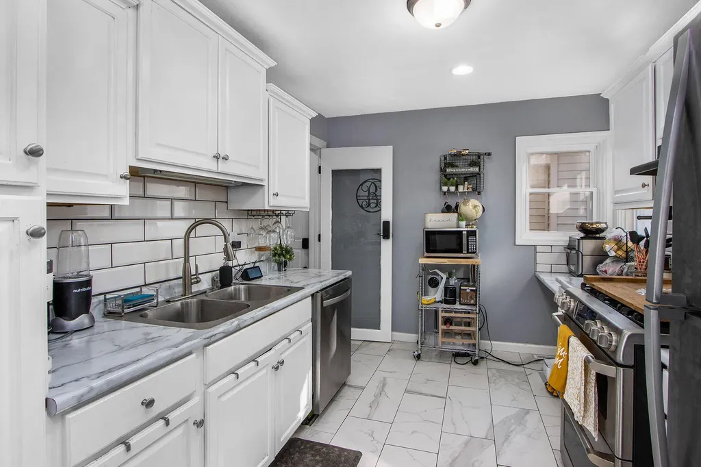 1420 Trimble Avenue Kalamazoo Charter Township MI 49048