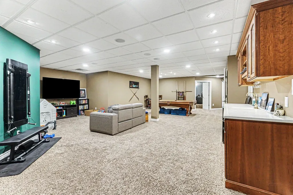55800 Cedar Lane Paw Paw Township MI 49079