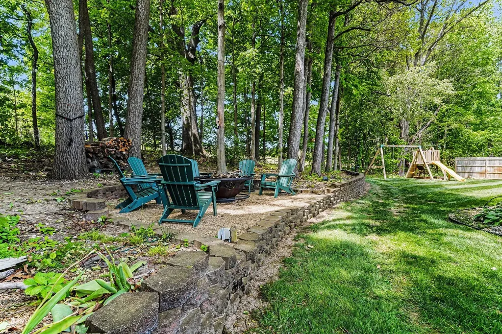 55800 Cedar Lane Paw Paw Township MI 49079