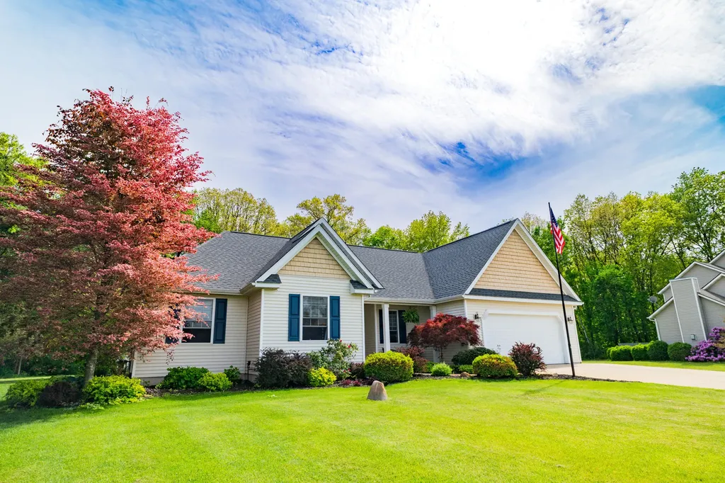 25283 Silver Oaks Boulevard Antwerp Township MI 49071
