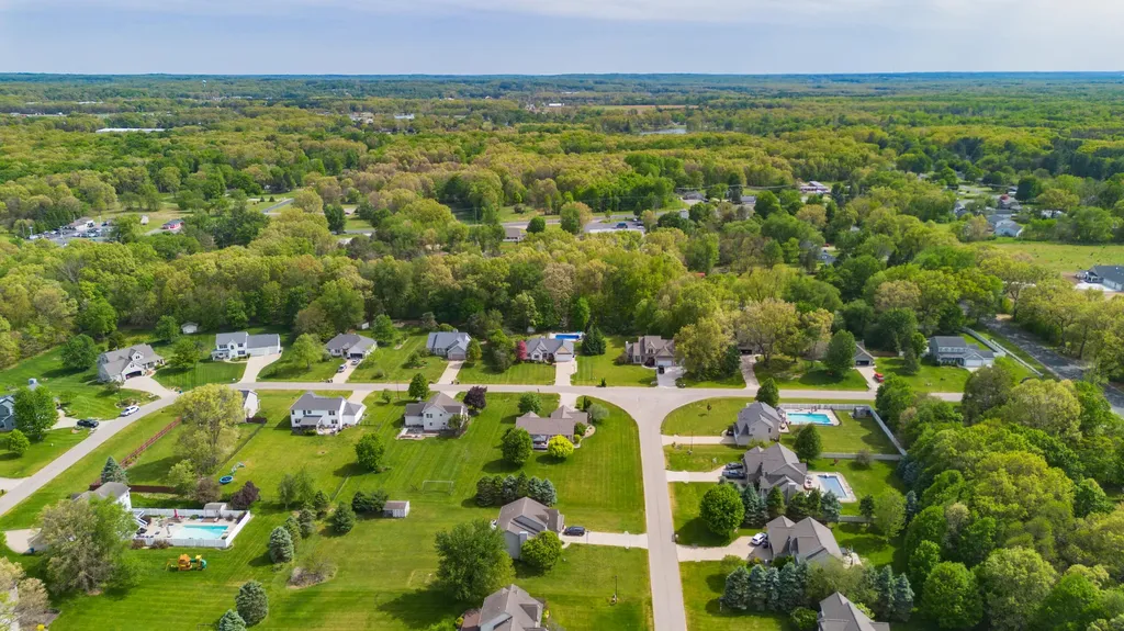 25283 Silver Oaks Boulevard Antwerp Township MI 49071