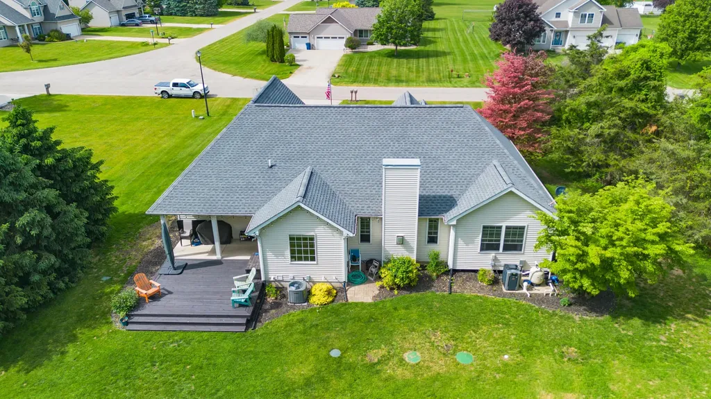 25283 Silver Oaks Boulevard Antwerp Township MI 49071