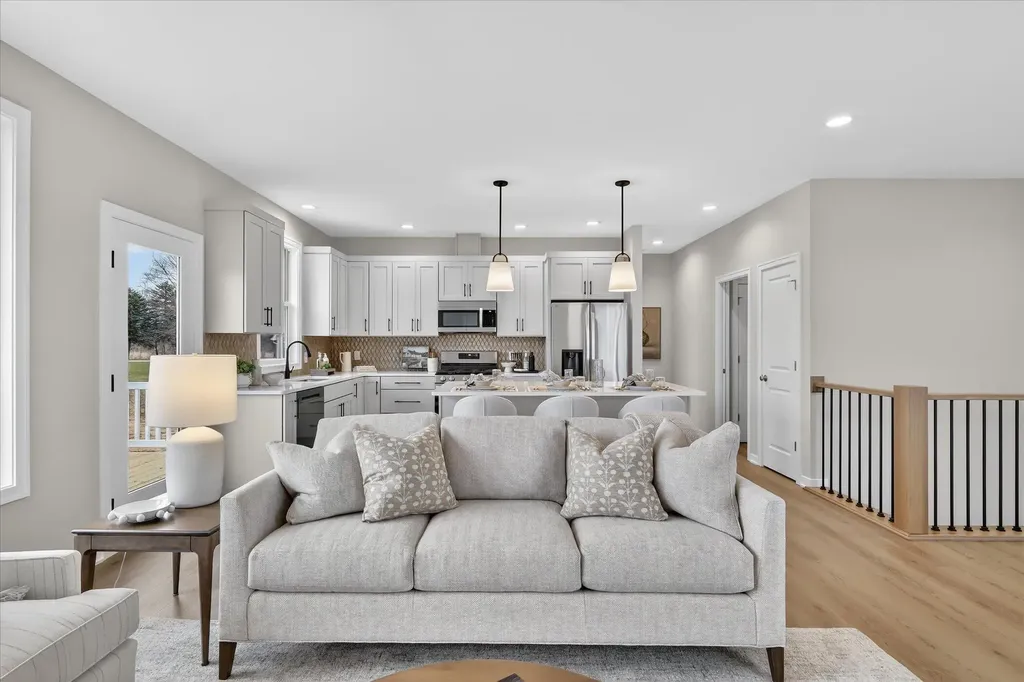 14104 Bridgeview Pointe Schoolcraft Village MI 49097