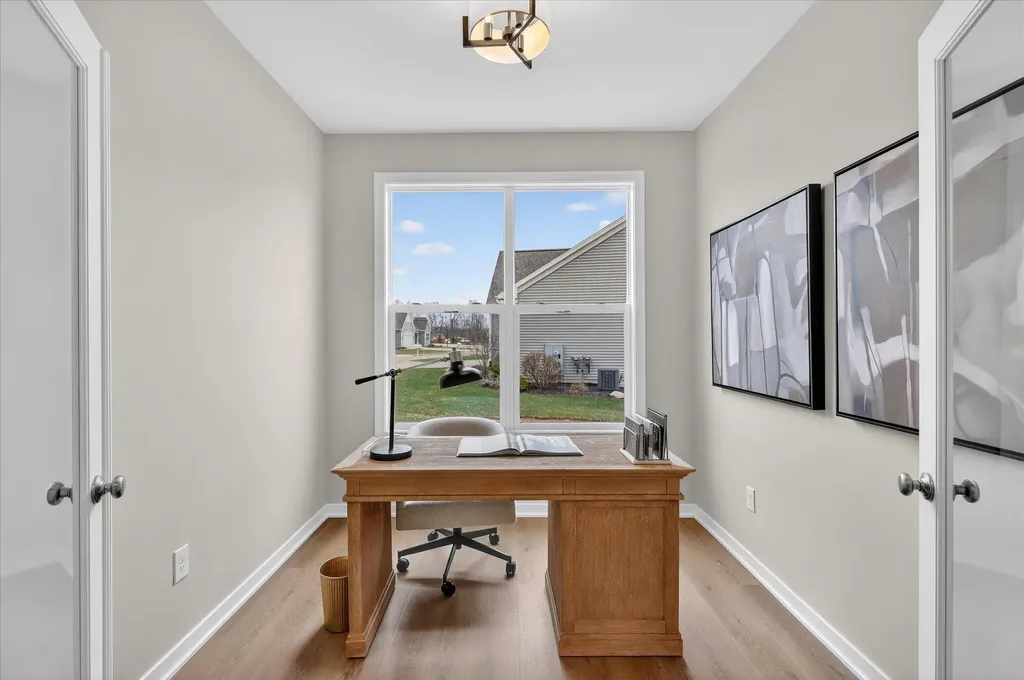 14104 Bridgeview Pointe Schoolcraft Village MI 49097