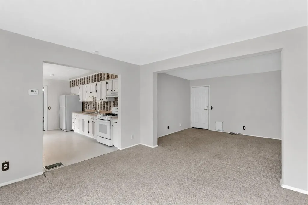 565 Collette Avenue Comstock Charter Township MI 49048
