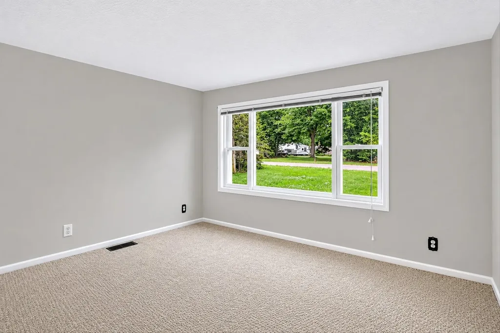 565 Collette Avenue Comstock Charter Township MI 49048