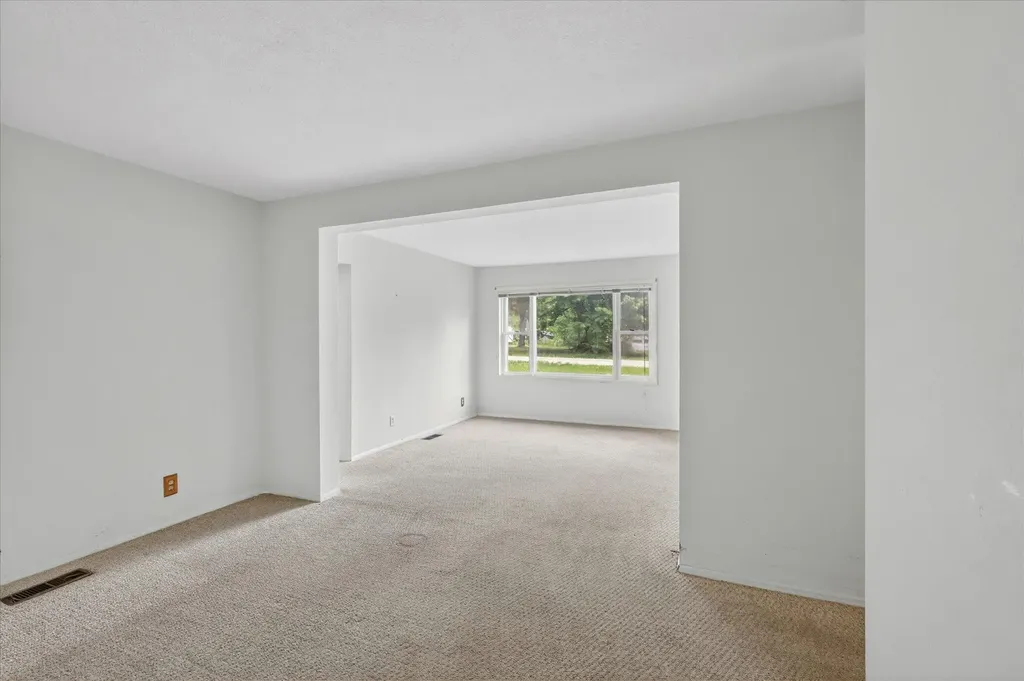 565 Collette Avenue Comstock Charter Township MI 49048