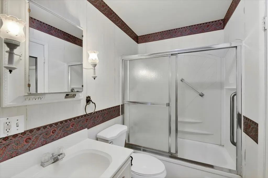 565 Collette Avenue Comstock Charter Township MI 49048