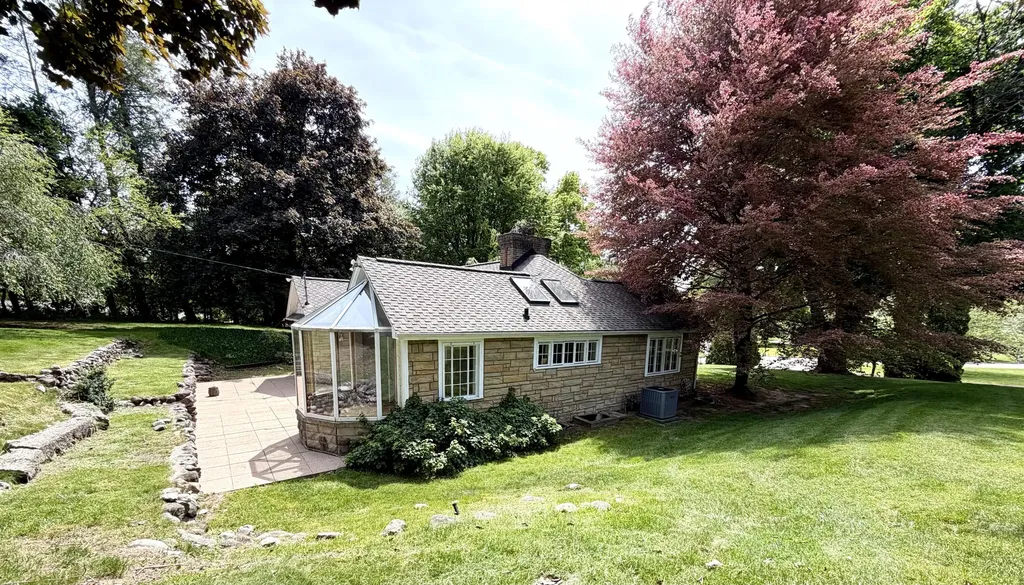 19 S Moorland Drive Battle Creek City MI 49015