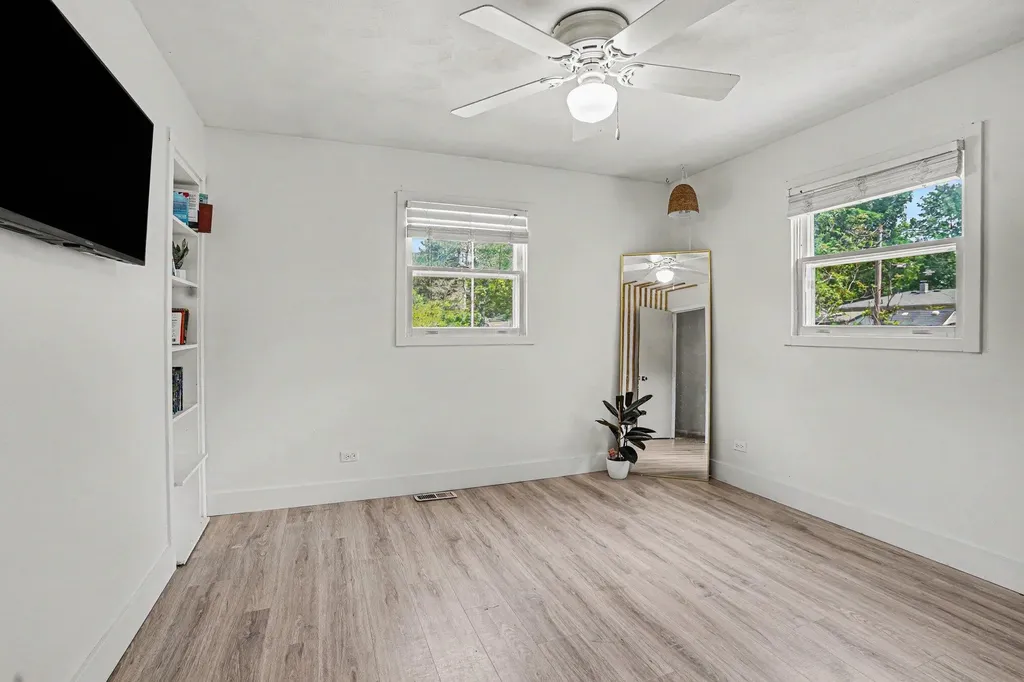 402 Charles Street Paw Paw Village MI 49079