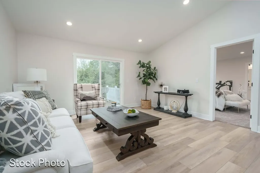 1593 N Village Circle Oshtemo Charter Township MI 49009
