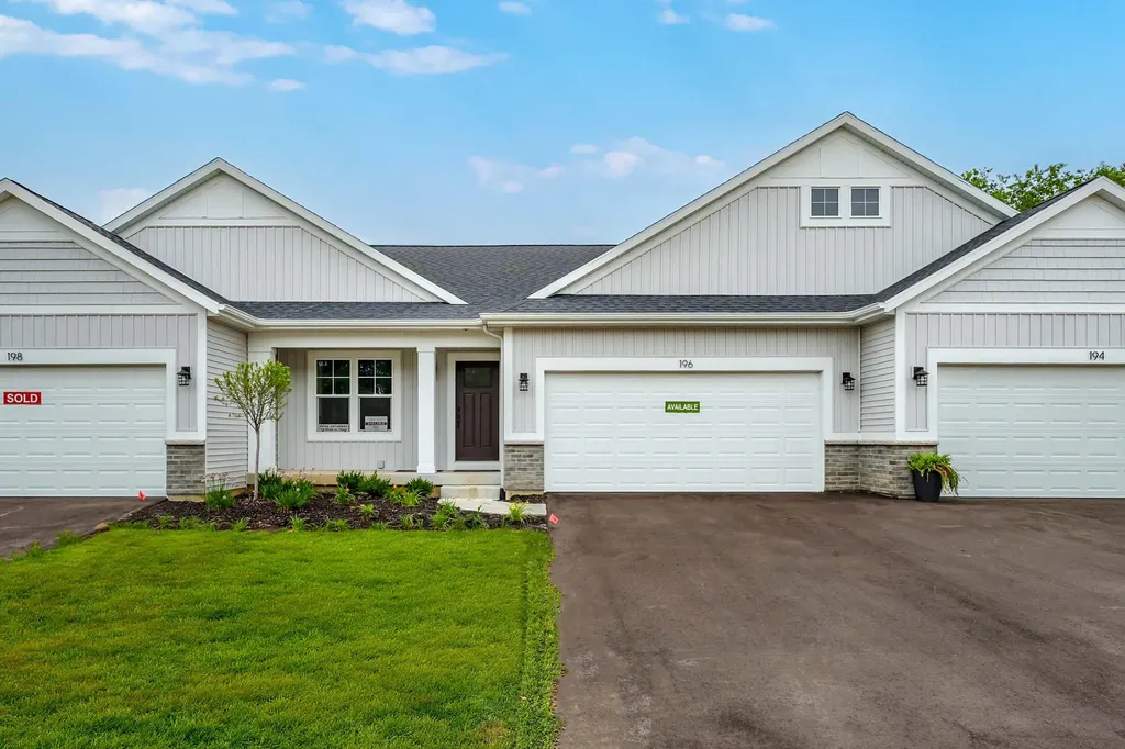 1593 N Village Circle Oshtemo Charter Township MI 49009
