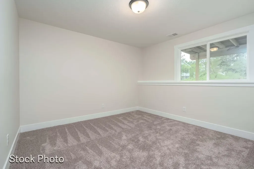 1593 N Village Circle Oshtemo Charter Township MI 49009