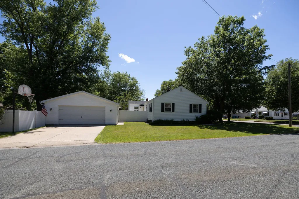 170 Floral Drive Battle Creek City MI 49015