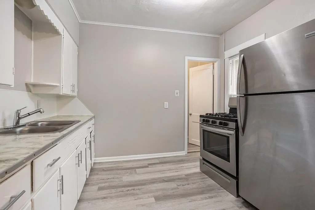 3116 N Whittier Drive Kalamazoo City MI 49001