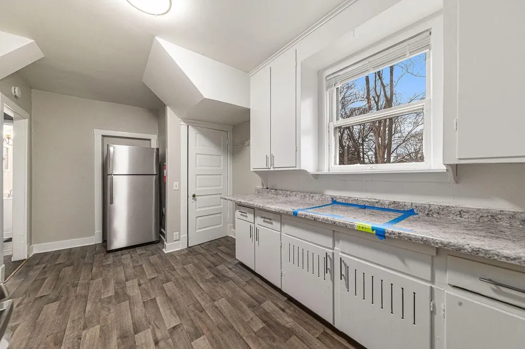 3116 N Whittier Drive Kalamazoo City MI 49001