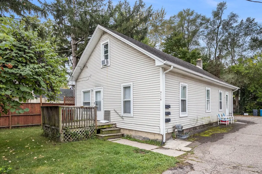 3116 N Whittier Drive Kalamazoo City MI 49001