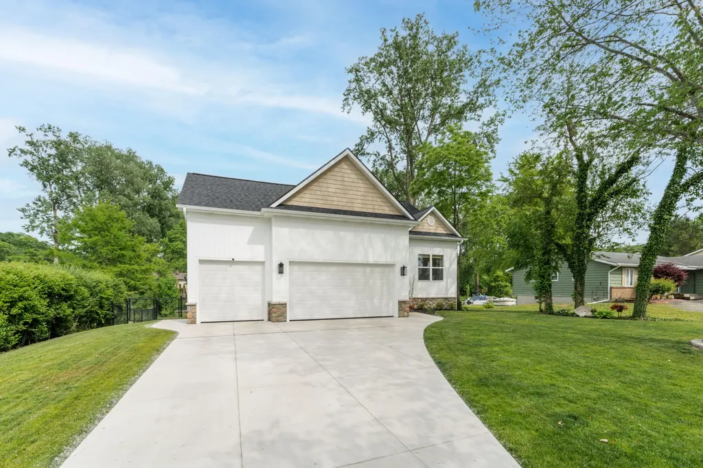 1464 Canal Street Schoolcraft Township MI 49002